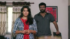 Neelakuyil S01E47 Jayanthi Questions Jai Surya Full Episode