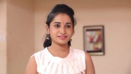 Nenjam Marapathillai S01E265 Madhavi at Vikram's House Full Episode