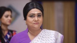 Nenjam Marapathillai S01E280 Akhilandeshwari's New Challenge Full Episode