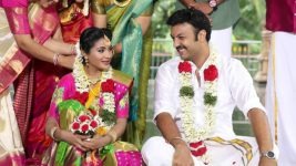 Nenjam Marapathillai S01E290 Vikram and Saranya's Remarriage Full Episode