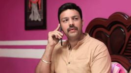 Nenjam Marapathillai S01E313 Vikram Gets a Threat Call Full Episode