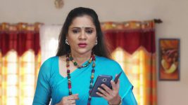 Ninaika Therintha Manamae S01E07 Mallika Spies on Aravind Full Episode