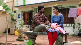 Paavam Ganesan S01E43 Ganesan Inquires Priya Full Episode