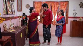 Paavam Ganesan S01E508 Sornam Blesses Baskar Full Episode