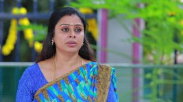 Paavam Ganesan S01E515 Chithra Regrets Her Deeds Full Episode