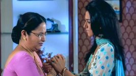 Paruvu Prathistha S01E52 Bharathi Apologises to Priya Full Episode