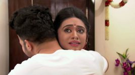 Pavitra Bandham S01E45 Vikram Hugs Ganga Full Episode