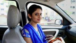 Ponmagal Vanthaal S01E11 Rohini in Safe Hands Full Episode