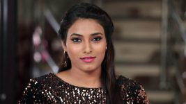 Ponmagal Vanthaal S01E63 Priya Tricks Gautham Full Episode