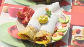 Priyo Bandhabi S01E39 Kolkata Style Chicken Egg Roll Full Episode