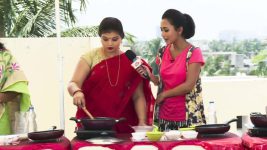 Priyo Bandhabi S01E53 Shahi Summer Treat Full Episode