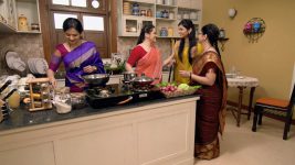 Radha Prem Rangi Rangli S01E28 23rd December 2017 Full Episode