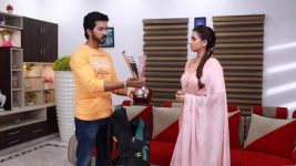 Raja Paarvai (vijay) S01E154 Charu on Cloud Nine Full Episode