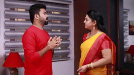 Raja Paarvai (vijay) S01E194 Visalatchi Confronts Aravind Full Episode
