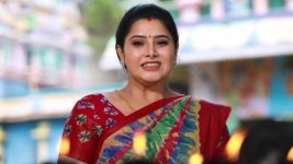 Raja Paarvai (vijay) S01E200 Pavithra Is Overjoyed Full Episode