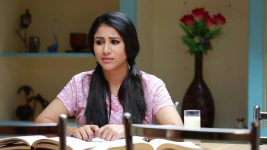 Raja Rani S02E06 Sandhya's Selfless Act Full Episode