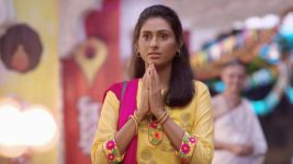 Rang Maza Vegla S01E05 Saundarya, Deepa's First Meeting Full Episode