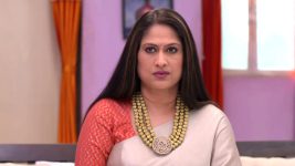 Rang Maza Vegla S01E18 Saundarya's Surprise Visit Full Episode