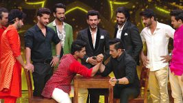 Ravivaar With Star Parivaar S01E07 The Elimination Round Full Episode