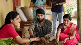 Sahkutumb Sahaparivar S01E57 Anju, Prashant Grow Close Full Episode