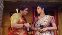 Sahkutumb Sahaparivar S01E60 Asha Instigates Avni Full Episode
