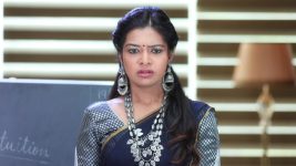 Senthoora Poove S01E04 Aishwarya Is Mocked Full Episode