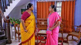 Senthoora Poove S01E301 Muthulakshmi Confronts Maariamma Full Episode
