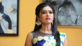 Senthoora Poove S01E48 Aishwarya's Dubious Thoughts Full Episode