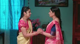Srimathi Srinivas S01E208 Sridevi Makes a Request Full Episode