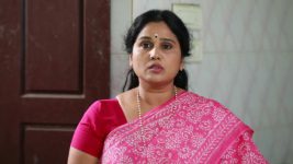 Sundhari Neeyum Sundharan Naanum S01E11 Chithra in a Fix Full Episode
