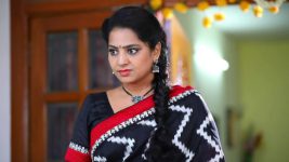 Sundhari Neeyum Sundharan Naanum S01E18 Indra Insults Sukumaran Full Episode