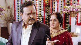 Swapnanchya Palikadal S01E03 Paranjape Cuts Ties With Vaidehi Full Episode