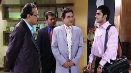 Swapnanchya Palikadal S01E42 Shreyas At Paranjape's Office Full Episode