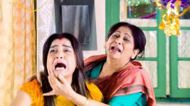 Swapno Udan S01E13 Aniruddha's Family Panics Full Episode