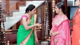 Uyyala Jampala S01E98 Anjamma Warns Shantamma Full Episode