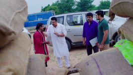 Vadinamma S01E700 Janardhan Offends Raghuram Full Episode
