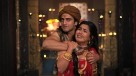 Vidrohi (Star Plus) S01E85 Gadadhar Holds Tilottama Captive Full Episode