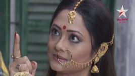 Aanchol S03E59 Bishu draws a partition line Full Episode
