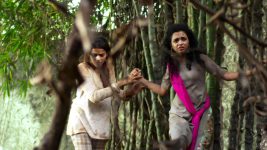 Agnihotra S02E24 Samiha, Akshara on a Mission Full Episode