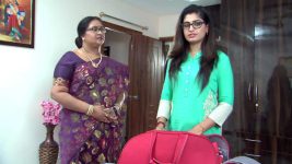 Ashta Chamma S12E17 Swapna Is Quiet About Her Past Full Episode