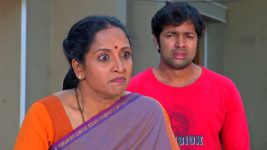 Ashwini Nakshatra S01E631 28th October 2015 Full Episode