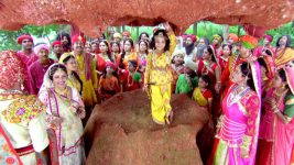 Bhakter Bhagavaan Shri Krishna S06E47 Krishna Lifts Govardhan Mountain Full Episode