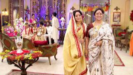 Bodhuboron S31E32 Joy Awaits Satyaki, Konok Full Episode