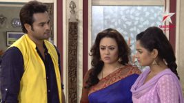 Chokher Tara Tui S03E28 Madhu humiliates Tutul Full Episode