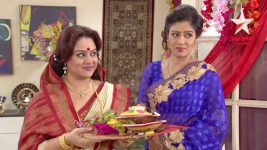 Chokher Tara Tui S13E28 Jaya welcomes Mitul Full Episode