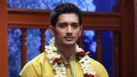 Debipakshya S02E10 Who Is Surjo's Bride? Full Episode