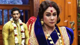 Debipakshya S02E11 Ammaji Welcomes Surjo-Debi Full Episode