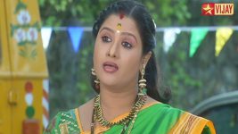 Deivam Thandha Veedu S03E16 Bhanumathy's nasty surprise Full Episode