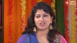 Deivam Thandha Veedu S03E19 Bhanumathy plans to steal jewels Full Episode