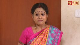 Deivam Thandha Veedu S06E33 Seetha packs her bags Full Episode